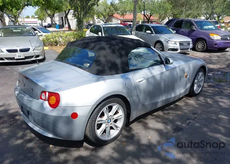 2004 BMW Z4 from USA, damaged, VIN 4USBT53594LU08192